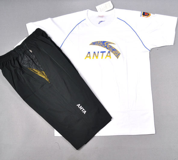 �ؼ��ļ��Żݰ�̤/ANTA�д����˶���װ   �˶��� ��ɫ��333KS