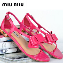 ŷ���� MIUMIU����Ƥ��ֺ��Ь ���� ������ƽ����Ь 2012 �¿�