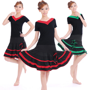 2016春夏广场舞蹈服装V领红色绿色裙子中老年跳舞演出服
