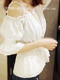 2012春装新品 甜美露肩性感娃娃款布蕾丝荷叶泡泡袖收腰小衫