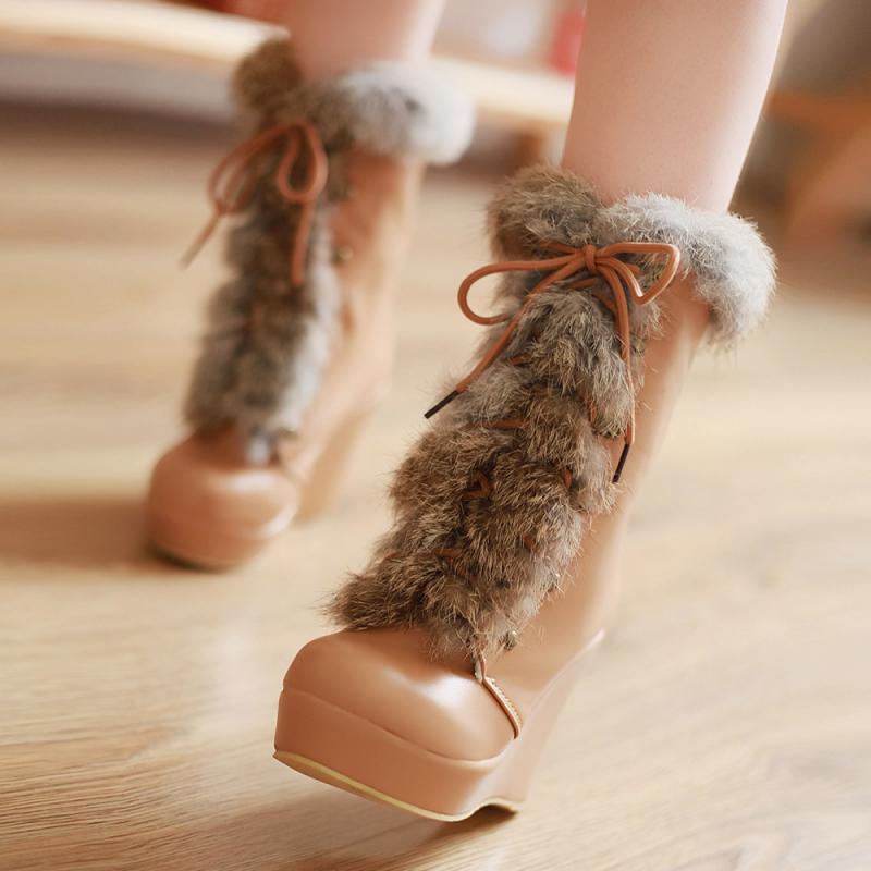 带坡跟超高跟雪地靴...