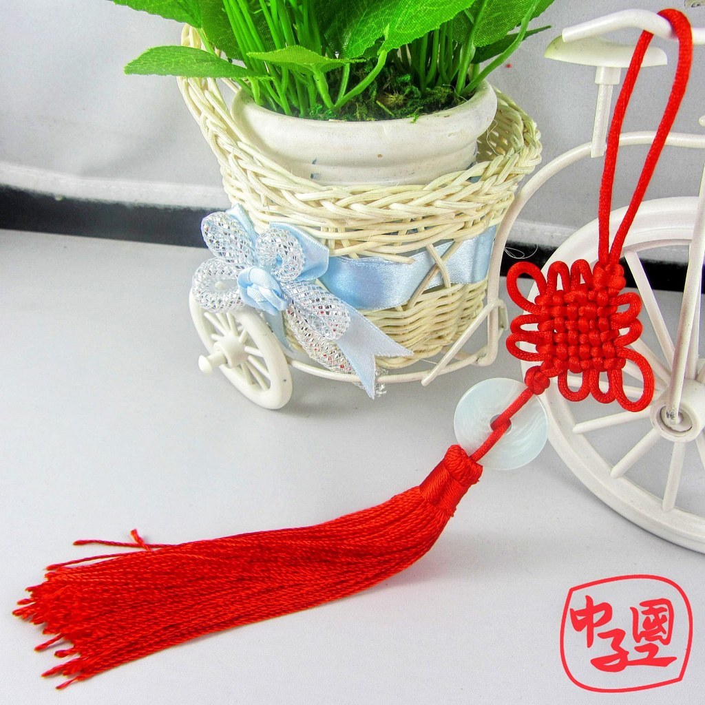 高档精品 小结带玉 中国结 特色礼品 外事礼物在类目 特色手工艺, 地区民间特色手工艺, 中国结中 - 来自Buy2taobao.com提供专业的淘宝代购服务