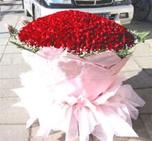 【两钻实体花店】999朵玫瑰齐齐哈尔鲜花