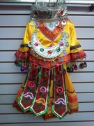 儿童民族舞蹈舞台演出服饰，彝族舞蹈服装儿童，藏族苗族舞蹈服饰