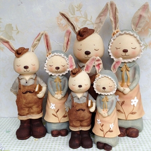 新房客厅电视柜家居装饰品情侣娃娃兔子摆件工艺品存钱罐结婚礼物