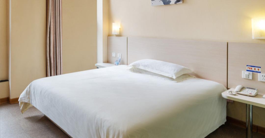 Hangzhou Shangair Shortcut Xiasha comfortable King bed room No window)in the Cheap Hotels/Inn features/Apartment Hostel , Hotel Inn category - from Buy2taobao.com to provide professional Taobao agent buy service