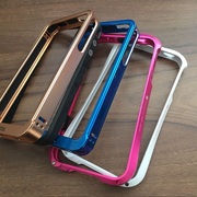 iphone44s手机边框壳，苹果4代金属，铝外框软框螺耐摔扭bettq适用于