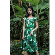 juju定制绿色叶子短袖，v领夏连衣裙