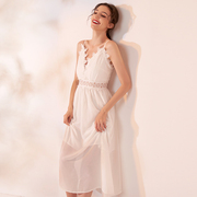 蕾丝小礼服裙性感吊带长裙，2022年会季超仙女，v领白色连衣裙女