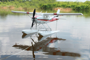 塞斯纳W182水机 四通电动遥控航模飞机 固定翼滑翔机模型 水