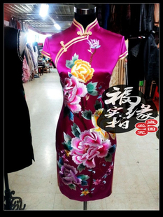上海高级手工绝代玫红40姆重磅真丝绣花结婚礼服敬酒短旗袍