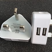 英规插头双口USB手机平板充电器5V 2A港版马来西亚新加坡