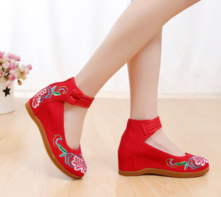 老北京布鞋女7厘米绣花鞋芙蓉花烫钻民族风红色内增高新娘高跟鞋