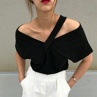 黑色v领镂空吊带短袖t恤女2024夏装韩版性感小心机半袖上衣服