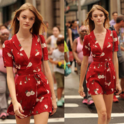 夏季新willowhand同款收腰系带，碎花印花红色连衣裙法式小众短裙
