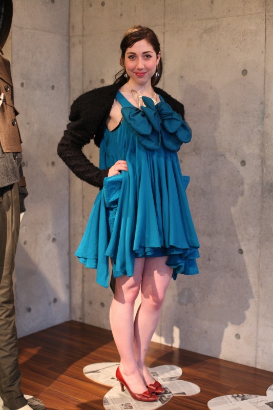 超性感大胆!街拍日本网络红人莫小雪街头最个