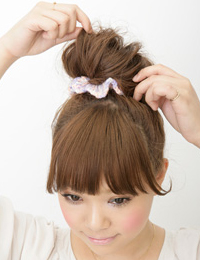 <em>漂亮发型</em> 日本M五股辫子的<em>编法</em>视频M亲身示范