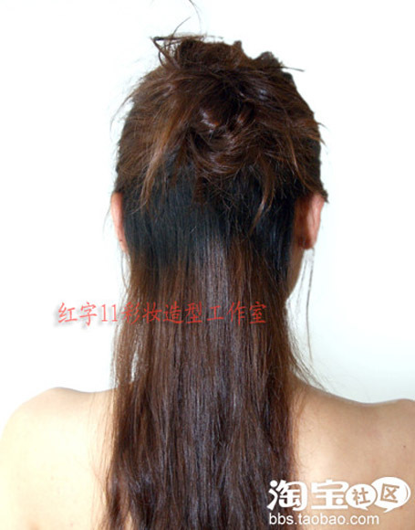 专业造型师教~扎<em>蓬松</em>的<em>头发</em>三款<em>夏日</em>清凉盘发